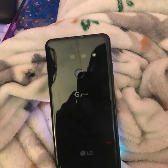Lg g8 thin q will trade for I phone or 300 obo - Picture 1 of 2